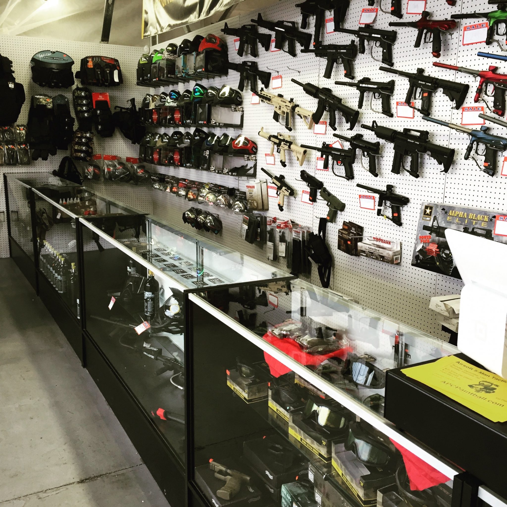 Like Us On Facebook Island Paintball is Long Island, New York's source all things paintball and airsoft. Our shop, Island Paintball Supplies is one of America's oldest and largest full service paintball and airsoft stores. We also offer off site paintball and lasertag games.